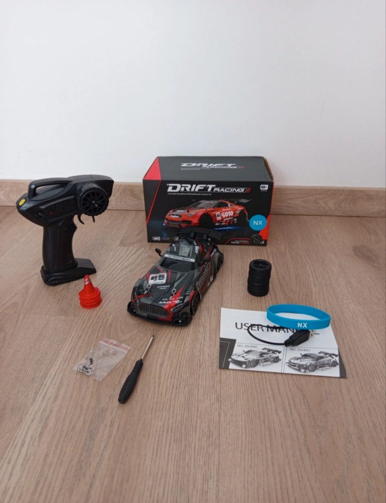 RC Drift Auto 1:16- černé s červenými detaily